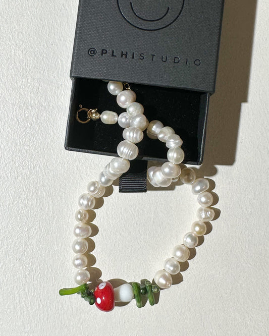 The lost mushroom pearl necklace.