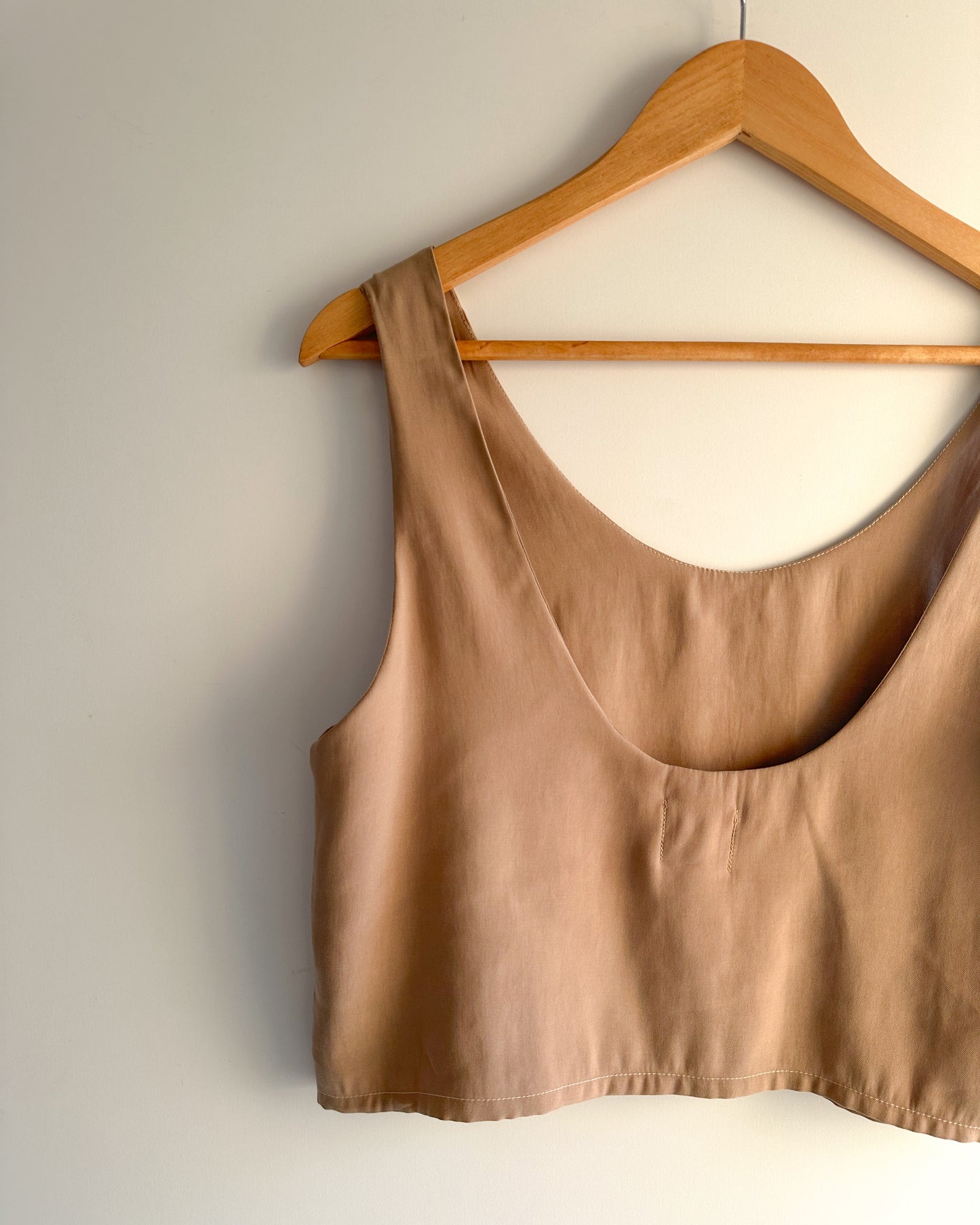 Essential Scoop Top