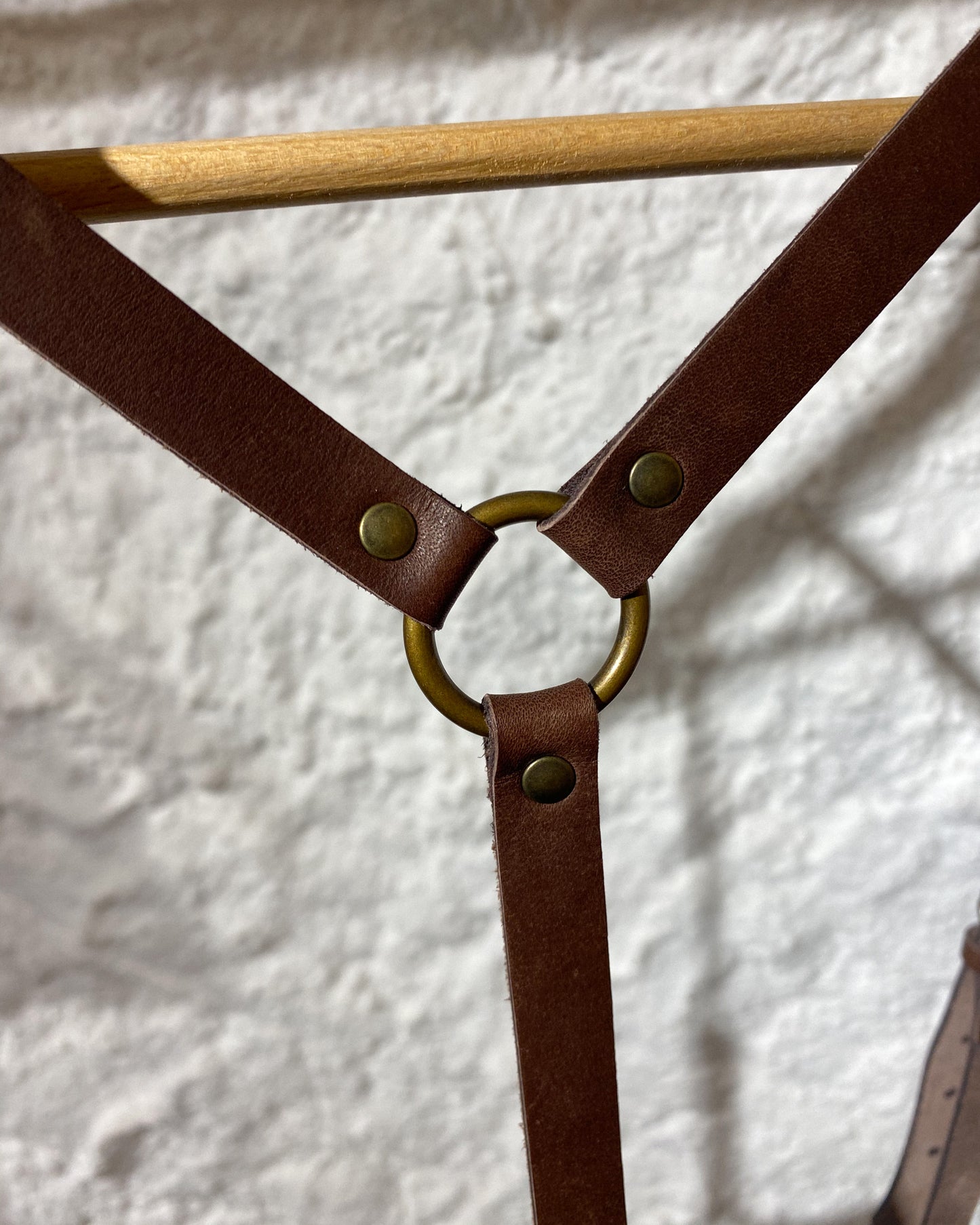 Arnés de cuero hecho a mano