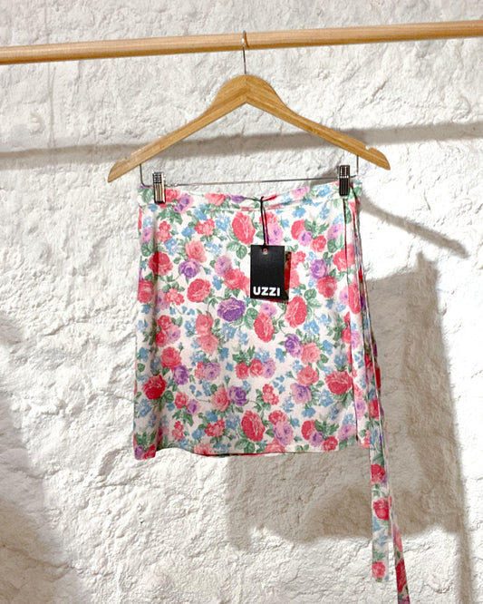 Wrap mini skirt, cute flowered viscose