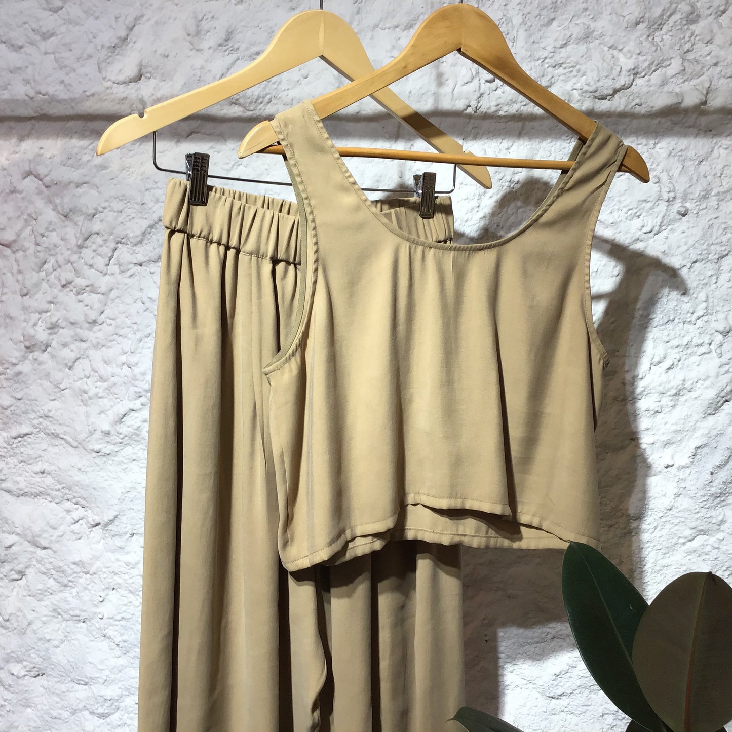 Elisa crop top + trouser tencel set. - Plhi studio