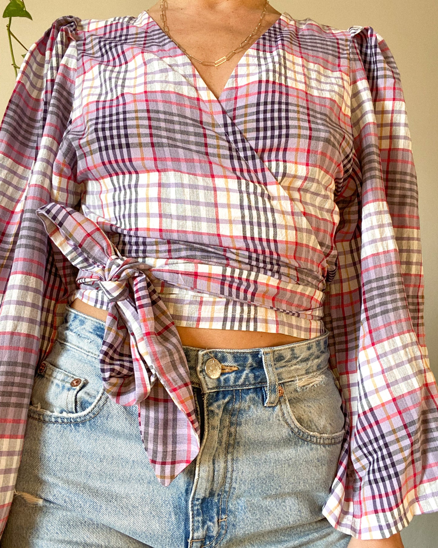 Pleated sleeves wrap blouse, lilac checks.